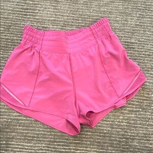 Lululemon hotty hot shorts high rise 2.5” inseam size 4 preowned